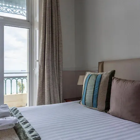 Hotel The