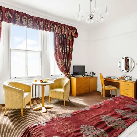 Hotel The 3*